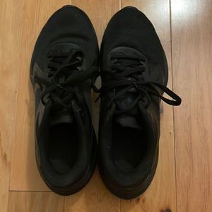 Black Nike Running Shoes